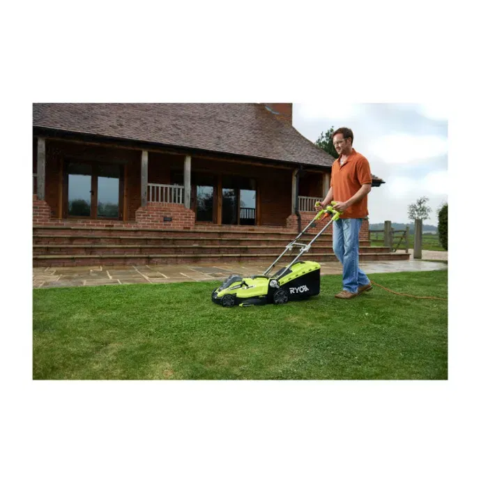 Ryobi 5133002345 Cortacésped Eléctrico 1500W, Ancho de Corte 36cm, Recolector 45L, Mulching