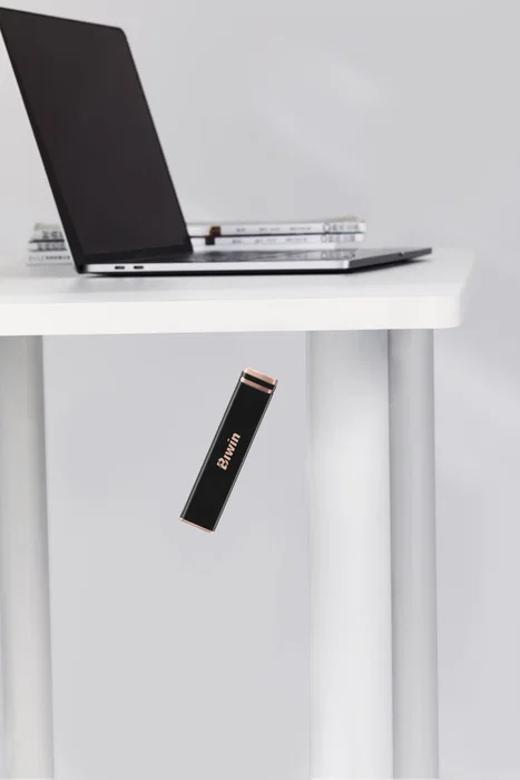 Biwin PD2000 SSD Externo 2TB USB Tipo C USB 3.2 Gen 2x2 - 2050 MB/s de Lectura, Color Púrpura