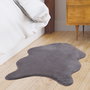 Home Deco Factory Alfombra Pelo Gris Imitación Piel Forma Animal Suave 60x90 cm