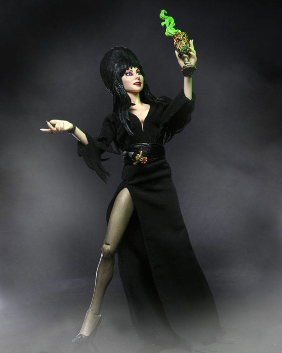 Elvira, Mistress of the Dark Figura Clothed 20 cm
