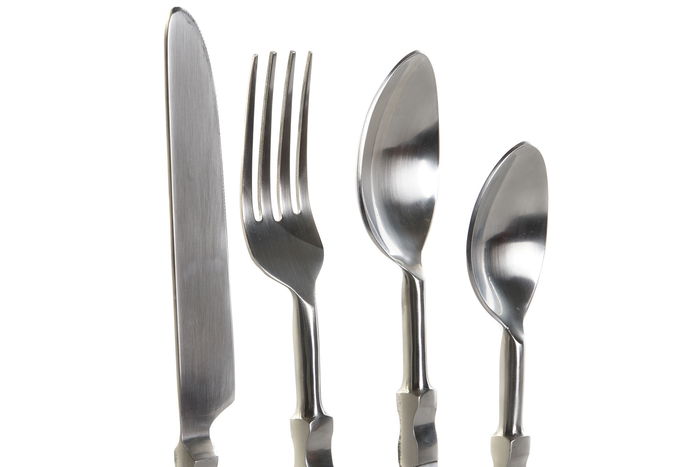 DKD Home Decor Cubertería Set de 16 Inox Resina Plateado Negro 1.5 x 22 x 4.5 cm DKD Home Decor Cubertería Set de 16 Inox Resina Plateado Negro 1.5 x 22 x 4.5 cm