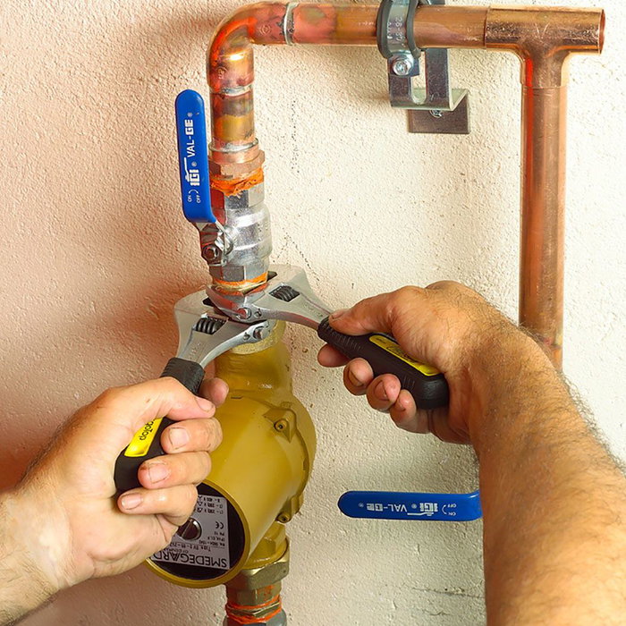 Irega Expositor 12 Llaves Ajustables Gran Apertura 6 y 8 Pulg Made in Spain