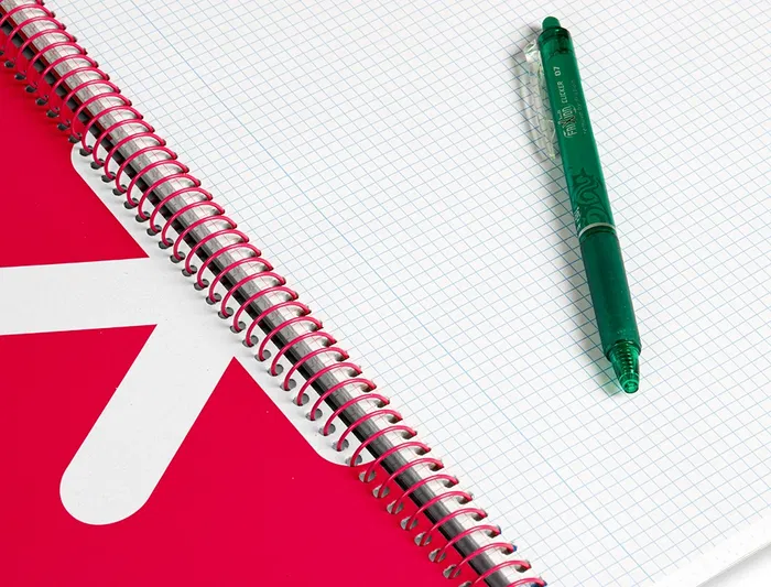 Antartik Cuaderno Espiral A4 Tapa Dura 80 Hojas 90gr Cuadro 4mm Con Margen Negro Antartik Cuaderno Espiral A4 Tapa Dura 80 Hojas 90gr Cuadro 4mm Con Margen Negro