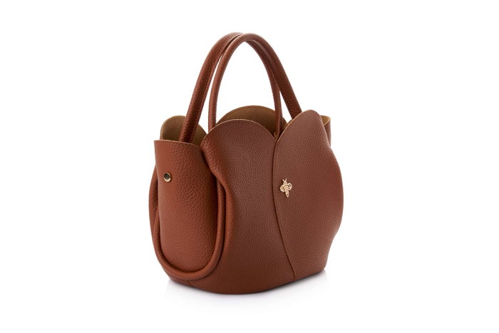 Lucky Bees Bolsa de Hombro Color Tan Cuero de Polivinilo