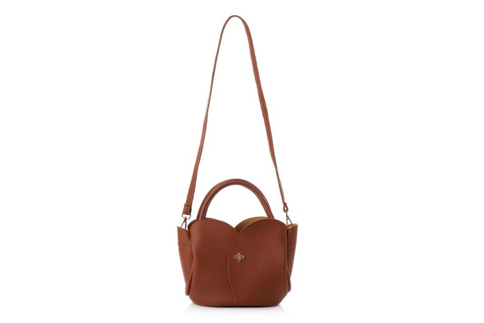 Lucky Bees Bolsa de Hombro Color Tan Cuero de Polivinilo