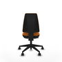 Silla de oficina Elche con mecanismo Contacto permanente básico tapizada con Similpiel color Naranja. Equipada con Base piramidal negra, Sin brazos y Ruedas 65mm nailon