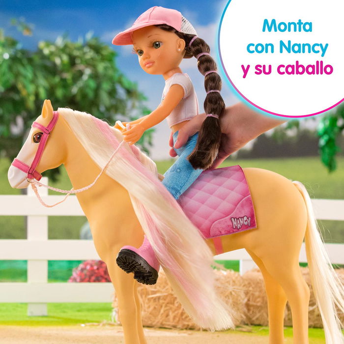 Famosa Nancy Nac49000 Un Día Con Su Caballo Muñeca Articulada Para Paseo Por El Campo Con Accesorios Famosa Nancy Nac49000 Un Día Con Su Caballo Muñeca Articulada Para Paseo Por El Campo Con Accesorios