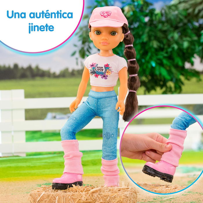 Famosa Nancy Nac49000 Un Día Con Su Caballo Muñeca Articulada Para Paseo Por El Campo Con Accesorios Famosa Nancy Nac49000 Un Día Con Su Caballo Muñeca Articulada Para Paseo Por El Campo Con Accesorios