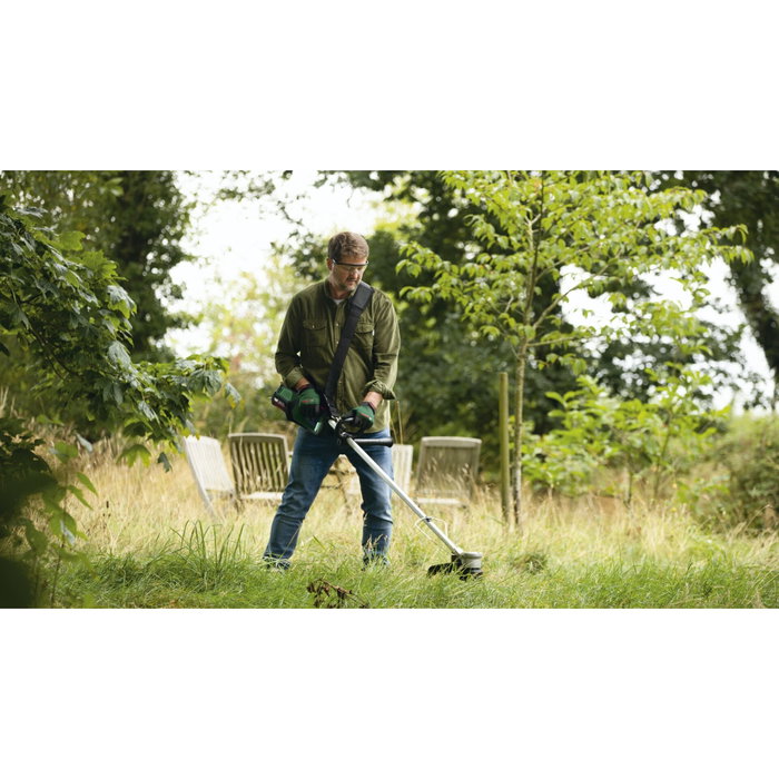 Bosch AdvancedGrassCut 36V-33 Recortadora de césped con batería de 2 Ah y corte de 33 cm