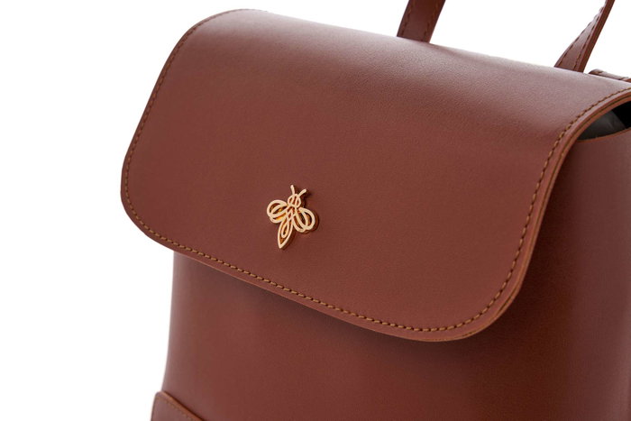 Lucky Bees Mochila de Cuero Color Tan con Bolsillo Interior 21 cm (L) x 11 cm (A) x 21 cm (H)