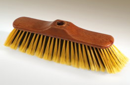 Cepillo escobón modelo caoba con mango