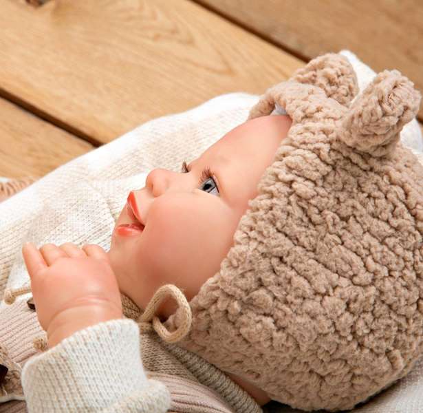 Muñecas Arias Muñeco Reborn Ruben c/cojin, Cuerpo Blando 45 cm