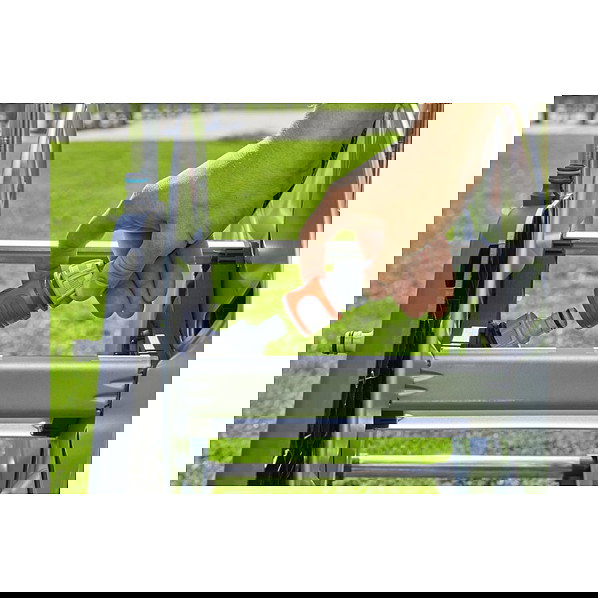 Gardena AquaRoll M Carrete de Manguera con Ruedas de Metal y Mango Telescópico (Máx. 60m)