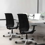 PIQUERAS Y CRESPO Silla de oficina Alares con mecanismo traslack, malla negra y asiento amarillo