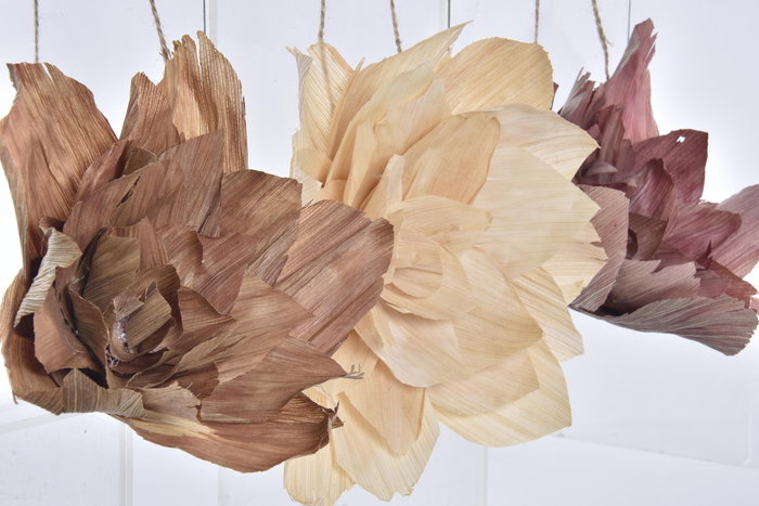 DKD Home Decor Decoración Colgante de Fibra con Diseño de Flor, Surtido de 3 Modelos
