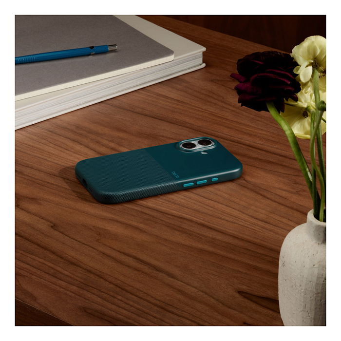 Beats Rugged Case con MagSafe y Cámara para iPhone 17 - Funda Resistente Azul Rocky Mountain