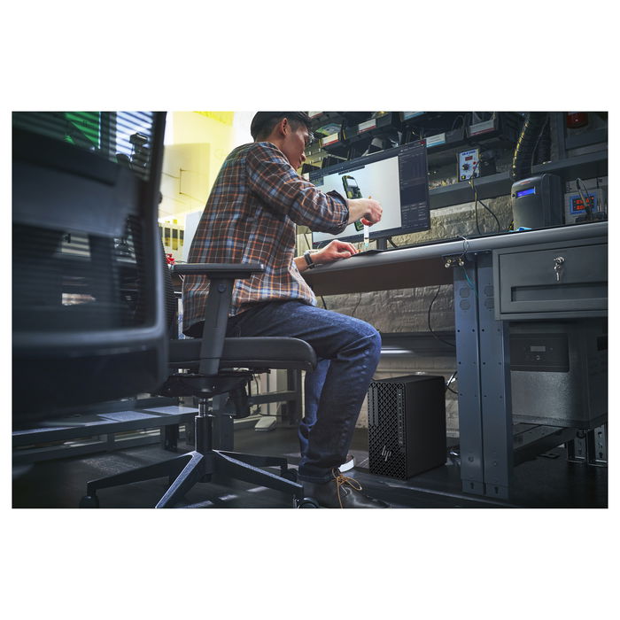 HP Z1 G1i Tower CU9 285/64GB/1TB/W11Pro Ordenador de sobremesa con WLAN