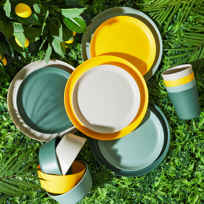 Home Deco Factory Plato Colección Bain De Soleil, Polipropileno (PP), Diámetro 20 cm x Altura 1.9 cm, Colores Surtidos (Verde, Beige, Amarillo)
