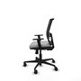 Silla de oficina Yunquera con mecanismo Sincro tapizada con Tela color Gris claro y malla color Negro. Equipada con lumbar 1D, Brazos 1D y Ruedas 65mm nailon