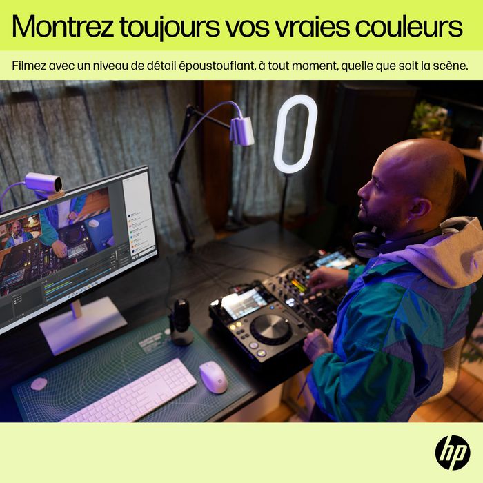 HP 960 Webcam de Streaming 4K para Videollamadas y Contenido en Vivo con Ajustes Automáticos