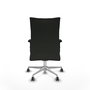 Silla Albacete confidente con mecanismo Sincro tapizada con Tela color Negro. Equipada con Base aluminio, Brazos 2D y Ruedas 65 mm parqué