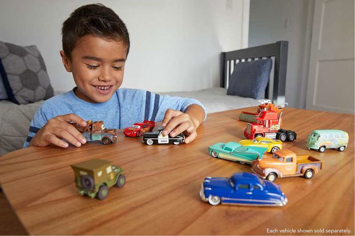 Mattel Cars 3 Coche a Escala 1:55 - Modelos Surtidos para Niños a Partir de 3 Años