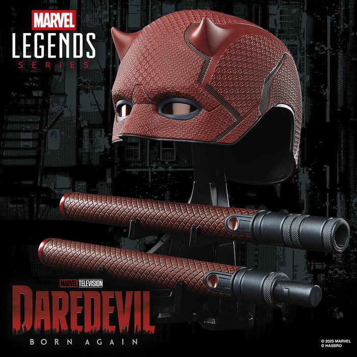 Hasbro Marvel Legends Mascara Premium Daredevil Born Again Escala 1:1 con Baston
