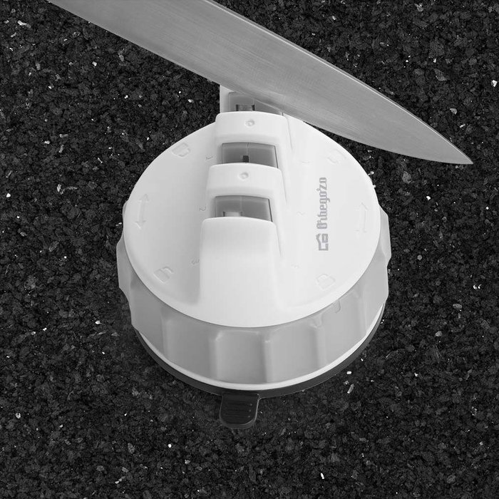 Orbegozo CU 2500 Afilador de Cuchillos de 3 Etapas con Discos de Diamante, Carburo y Cerámica, Base con Ventosa, Color Blanco