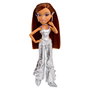 MGA Muñeca Bratz Styilin' Charmz - Yasmin 599340, con ropa de tela brillante, piel sintética, lentejuelas y charm 25 Aniversario, para +6 años