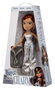 MGA Muñeca Bratz Stylin' Charmz Yasmin con look brillante y charm 25 aniversario