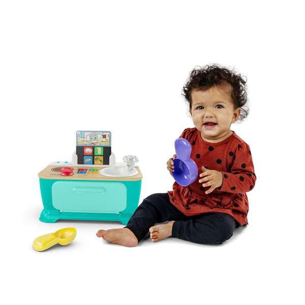 Hape Cocina de Madera con Pilas para Niños Cocina Conmigo, Juguete de Cocina, Dimensiones 27.5x24x17.5 cm, Edad Recomendada 36 meses