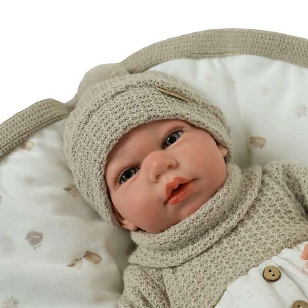 Muñecas Arias Muñeca Reborn bebé Noa, 40 cm, color beige, incluye manta de invierno, juguete para niñas a partir de 3 años
