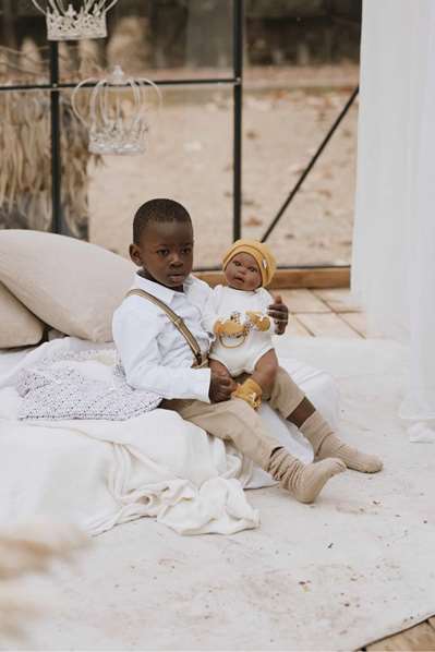 Muñecas Arias Muñeca Reborn 45 cm Rafael con Saco Portabebé Español