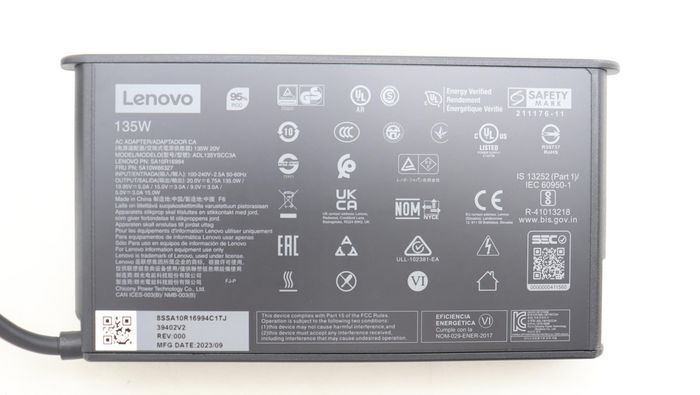 Lenovo 135W USB-C AC Adaptador de Carga con Voltajes Múltiples (20V, 15V, 9V, 5V) para Dispositivos Lenovo