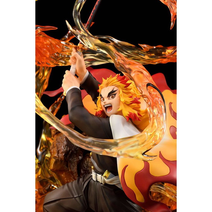 Good Smile Company Figura Kimetsu No Yaiba Kyojuro Rengoku PVC 35 cm