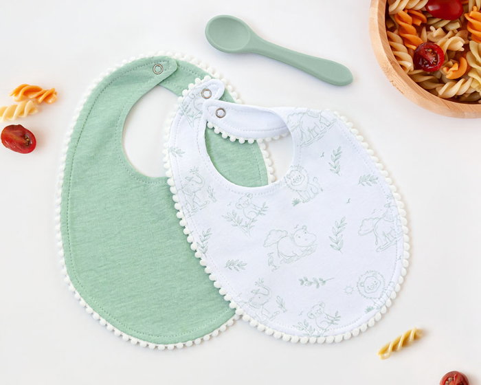 KioKids Set de 2 Baberos de Algodón y Cuchara de Silicona para Bebé +4 Meses, Color Verde, Alimentación Segura KioKids Set de 2 Baberos de Algodón y Cuchara de Silicona para Bebé +4 Meses, Color Verde, Alimentación Segura