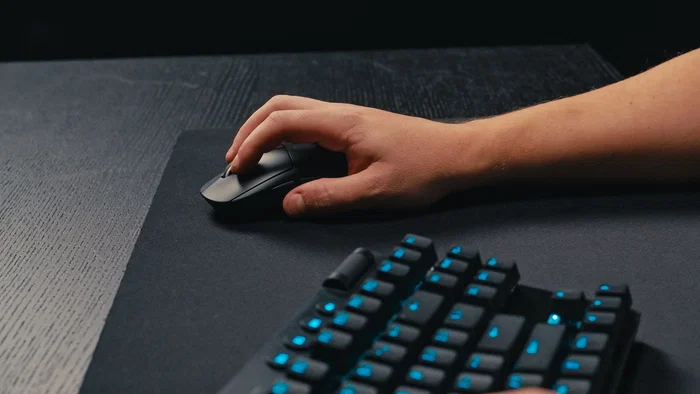 Logitech G PRO X SUPERLIGHT 2 Lightspeed, Magenta