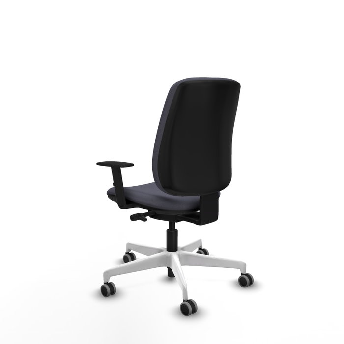 Silla de oficina Alares con mecanismo Sincro/Traslack tapizada con Tela color Gris oscuro. Equipada con Base poliamida blanca, Brazos 1D y Ruedas 65 mm parqué