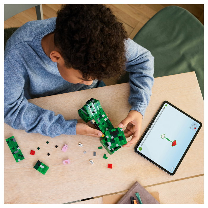 LEGO Minecraft 21276 The Creeper LEGO Minecraft 21276 The Creeper