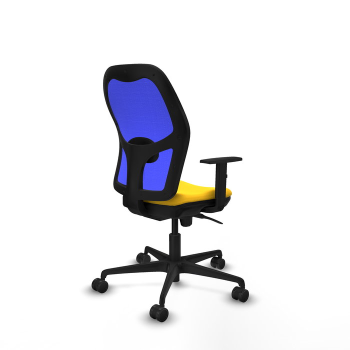 Silla de oficina Jorquera con mecanismo Sincro tapizada con Similpiel color Amarillo y malla color Azul. Equipada con lumbar 1D, Brazos 1D y Ruedas 65mm nailon