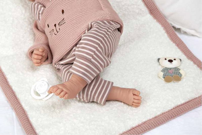 Muñecas Arias Muñeca Elegance Andie con Mantita 40 cm Cuerpo Blando Muñecas Arias Muñeca Elegance Andie con Mantita 40 cm Cuerpo Blando