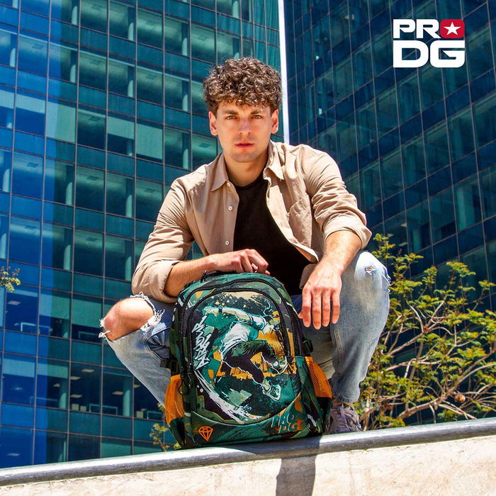 Pro-Dg Mochila Running PLUS Diamond PRO-DG Multicolor Capacidad 32L Material Ripstop Puerto USB