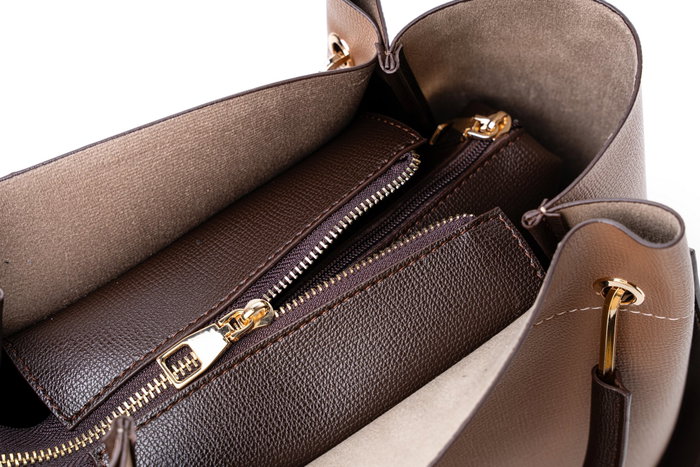 Vince Camuto Bolso Bandolera Sicilia Visón Polipiel Elegante y Sofisticado