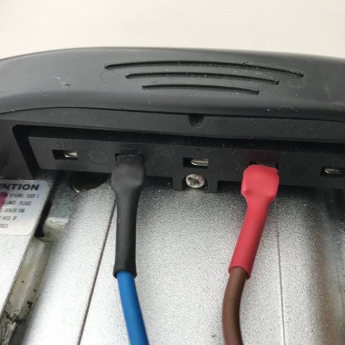 BatteryTester Cable de prueba universal con contactos planos 5x1,6mm para baterías de bicicletas eléctricas