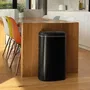Kitchen Move Cubo de Basura LOGAN Automático Cocina Acero Inoxidable Negro Mate con Borde 58 L