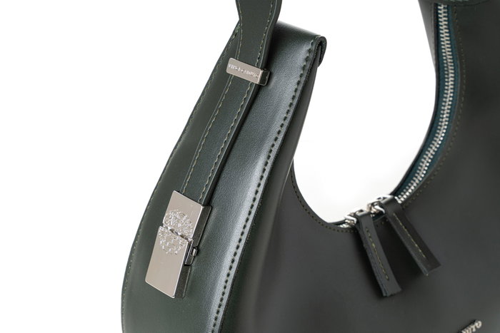 Vince Camuto Bolso Riviera - Verde Oscuro en Piel de Polivinilo con Correa Larga