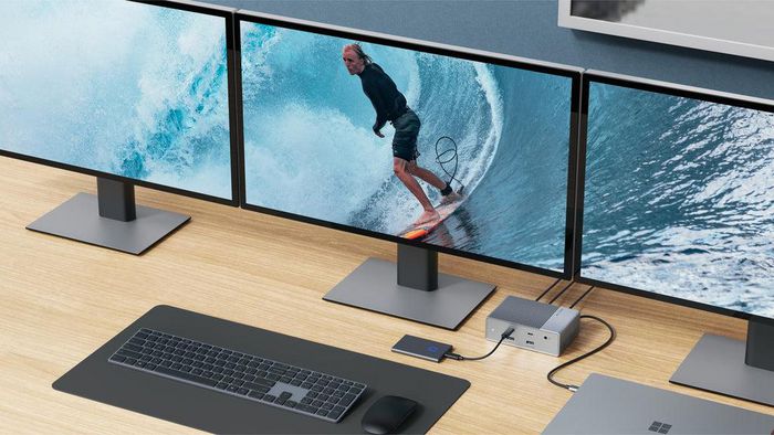 Hyper GEN2 15-Port USB-C Docking Station