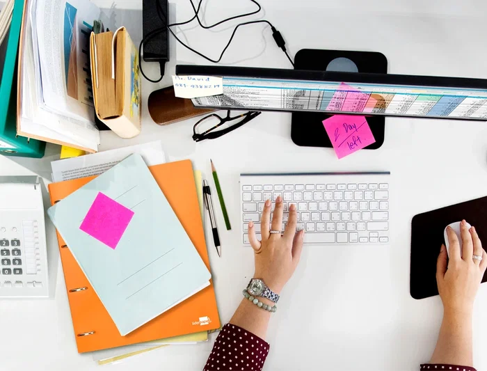 Liderpapel Carpeta 4 Anillas 40 mm Polipropileno DIN A4 Naranja Fluor Opaco