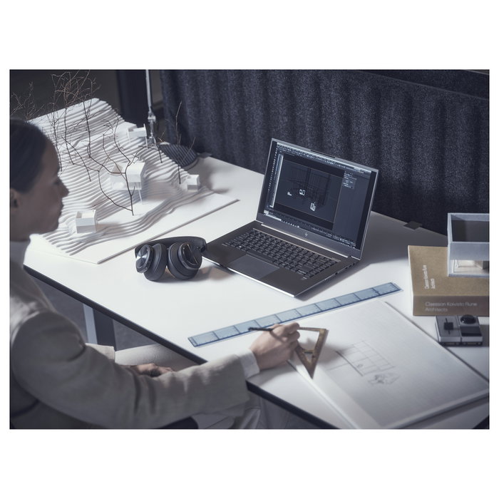 Bang & Olufsen BeoPlay Portal Negro
