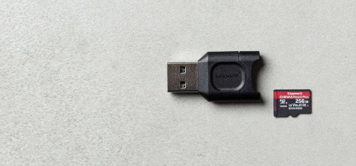 Kingston MobileLite Plus Lector de tarjetas microSD USB 3.2 Gen 1 Negro